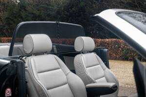 Image 16/39 of Audi S4 (2006)