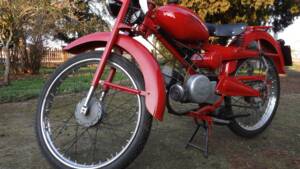 Immagine 38/41 di Moto Guzzi Motoleggera 65 (1952)