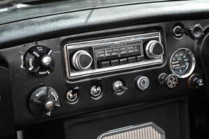 Image 19/50 of MG MGB (1972)
