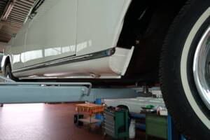 Image 24/32 of Mercedes-Benz 200 D (1966)