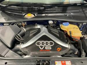 Imagen 18/19 de Audi RS4 Avant (2001)