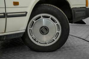 Image 44/50 de Volvo 740 (1984)