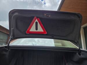 Image 27/103 de Mercedes-Benz 300 SE (1991)