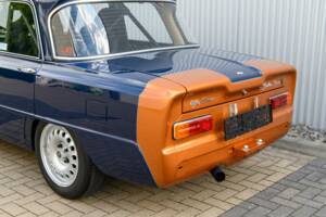 Image 16/56 of Alfa Romeo Giulia Nuova Super 1300 (1974)