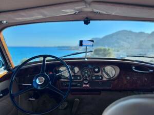 Image 37/46 of Bentley S 2 (1961)
