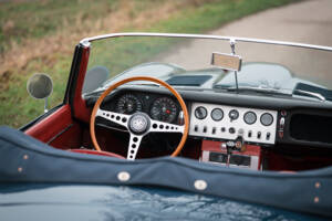 Image 4/21 of Jaguar E-Type 3.8 Flat Floor (1961)