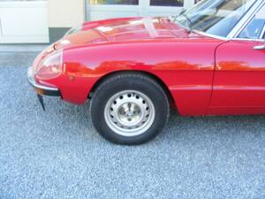 Immagine 3/77 di Alfa Romeo Spider Veloce 2000 (1981)
