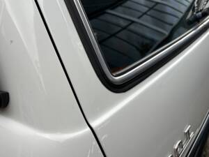 Image 58/66 of Mercedes-Benz 200 T (1984)
