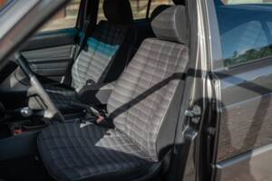 Immagine 21/73 di Mercedes-Benz 190 D 2.5 (1990)