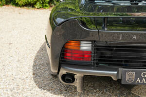 Image 34/50 of Jaguar XJ 220 (1993)