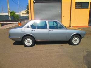 Immagine 4/81 di Alfa Romeo Alfetta 1.8 (1976)