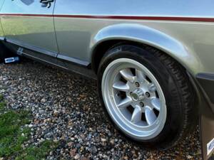 Bild 33/70 von Ford Capri 2,8i (1986)