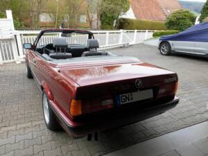 Bild 6/16 von BMW 320i (1991)