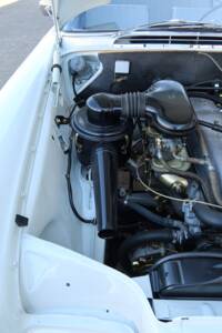 Image 46/50 of Mercedes-Benz 220 b (1965)