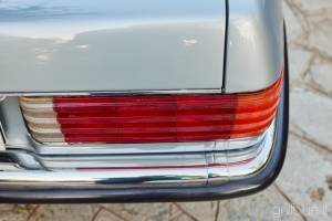 Image 22/48 of Mercedes-Benz 500 SL (1983)