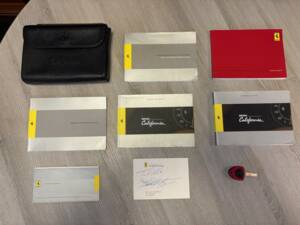 Image 99/99 of Ferrari California (2010)