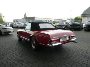 Image 6/27 of Mercedes-Benz 280 SL (1969)