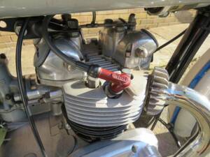 Image 25/43 of Triumph Tiger 90 (1968)