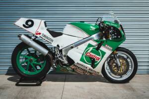 Bild 1/50 von Honda VFR 750R RC 30 (1992)