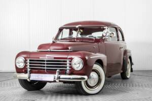 Image 3/50 of Volvo PV 444 (1953)