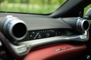Image 25/61 de Ferrari GTC4Lusso (2017)