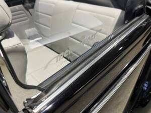 Image 26/41 de Volkswagen Coccinelle 1303 LS (1974)