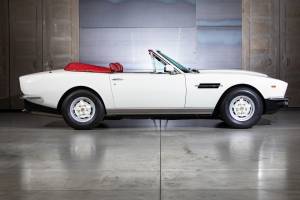 Bild 5/24 von Aston Martin V8 Volante (1983)