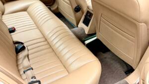 Afbeelding 14/17 van Jaguar XJ 6 4.0 (1990)