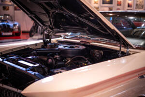 Image 16/18 of Buick Le Sabre Coupe (1960)