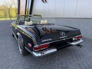 Bild 11/38 von Mercedes-Benz 280 SL (1969)
