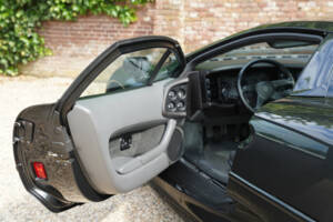 Image 38/50 of Jaguar XJ 220 (1993)