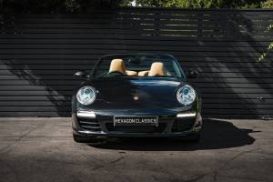 Immagine 37/45 di Porsche 911 Carrera 4S (2010)