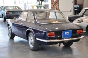 Bild 14/30 von Alfa Romeo Giulia GT 1300 Junior (1971)