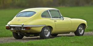 Image 13/50 de Jaguar E-Type (2+2) (1969)
