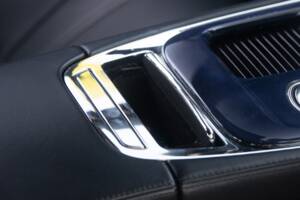 Image 21/50 of Jaguar XJ 5.0 (2011)