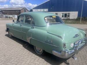 Image 7/8 of Chevrolet Deluxe Styleline (1952)