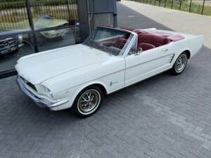 Image 2/50 de Ford Mustang 390 GTA (1966)