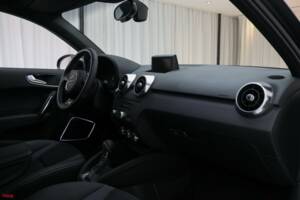 Image 11/16 de Audi A1 1.6 TDI (2014)