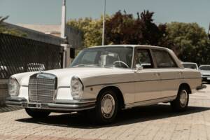 Image 1/34 of Mercedes-Benz 300 SEL 3.5 (1971)