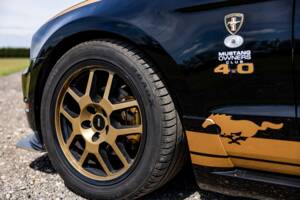 Image 30/50 of Ford Mustang V6 (2009)