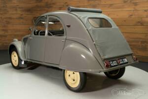 Bild 8/19 von Citroën 2 CV France 3 (1953)