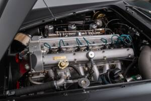 Bild 11/17 von Aston Martin DB 6 (1967)