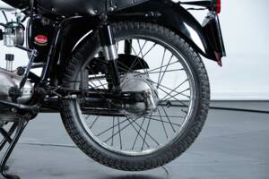 Image 27/50 of Mondial 125 (1961)