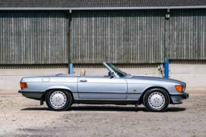Image 5/10 of Mercedes-Benz 300 SL (1986)