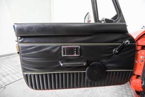 Bild 26/50 von MG MGB GT (1975)