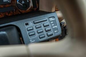 Imagen 36/55 de Jaguar XJ 40 (XJ-R) (1990)