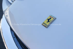 Image 22/36 de Ferrari 330 GT 2+2 (1964)