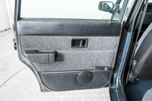 Immagine 36/50 di Volvo 240 GL (1990)