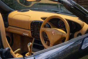 Immagine 13/50 di Porsche Boxster (2004)