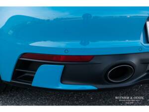Image 18/42 of Porsche 911 Carrera (2020)